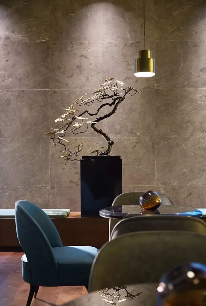 Grey Mabrle Wall with Metal Art Decor