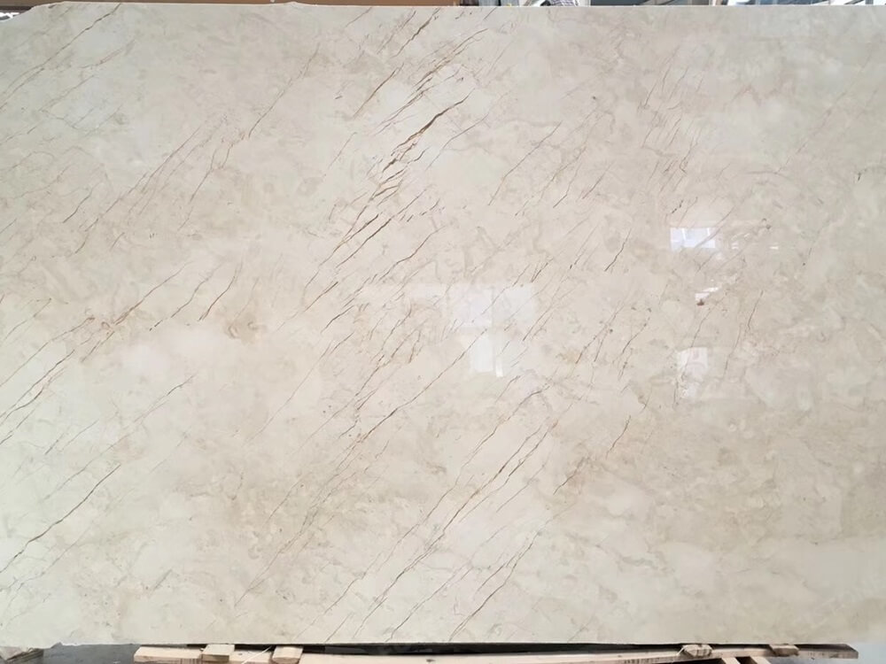 Menes Gold Marble polished