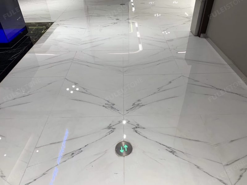 Bookmatch in Lobby Floor
