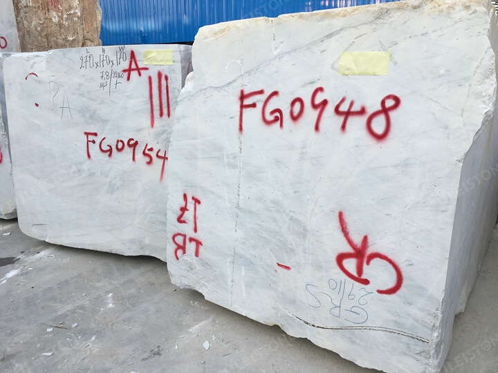 Lais grey marble block (1)