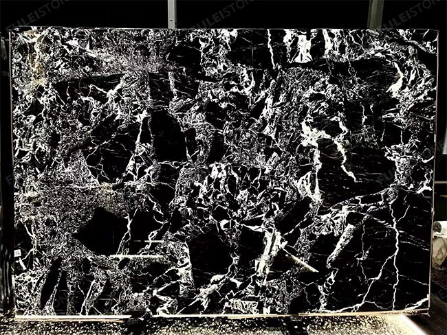 France Nero Antico slabs
