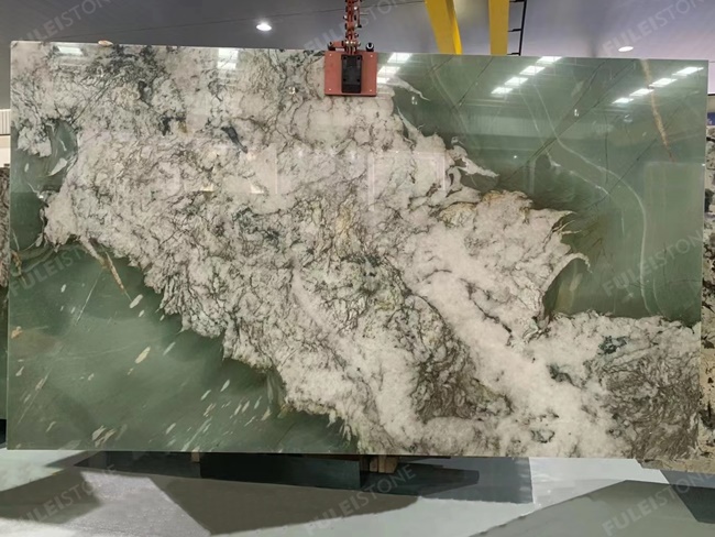 Persa green quartzite with big grand