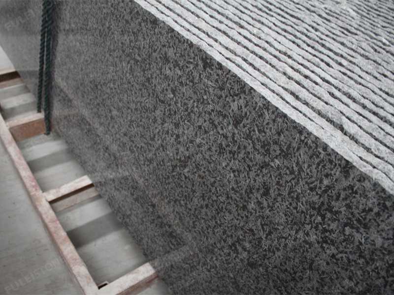 Monchique St. Louis granite (3)