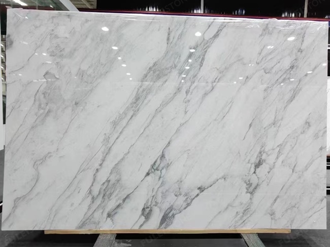 Calacatta Apuano Marble with dark veins